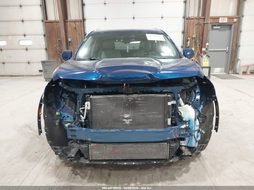 2019 Cadillac Xt4 Premium Luxury VIN: 1GYFZDR41KF167605 Lot: 44740526