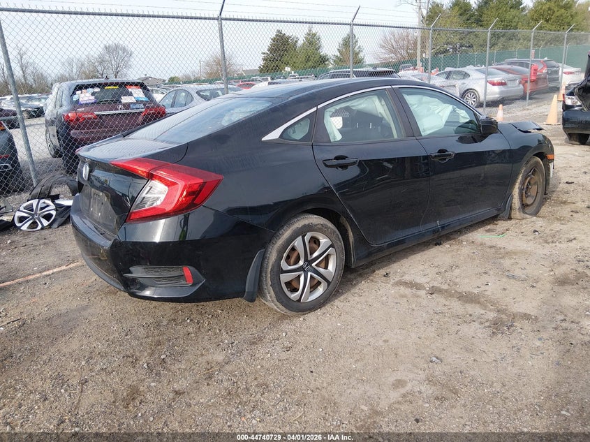 VIN 19XFC2F5XHE031355 2017 HONDA CIVIC LX