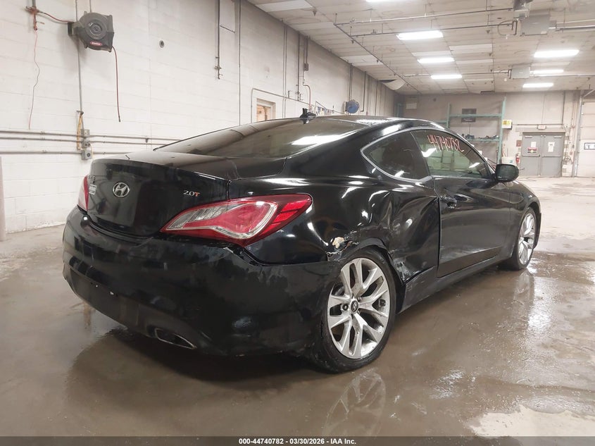 2013 Hyundai Genesis 2.0T Premium