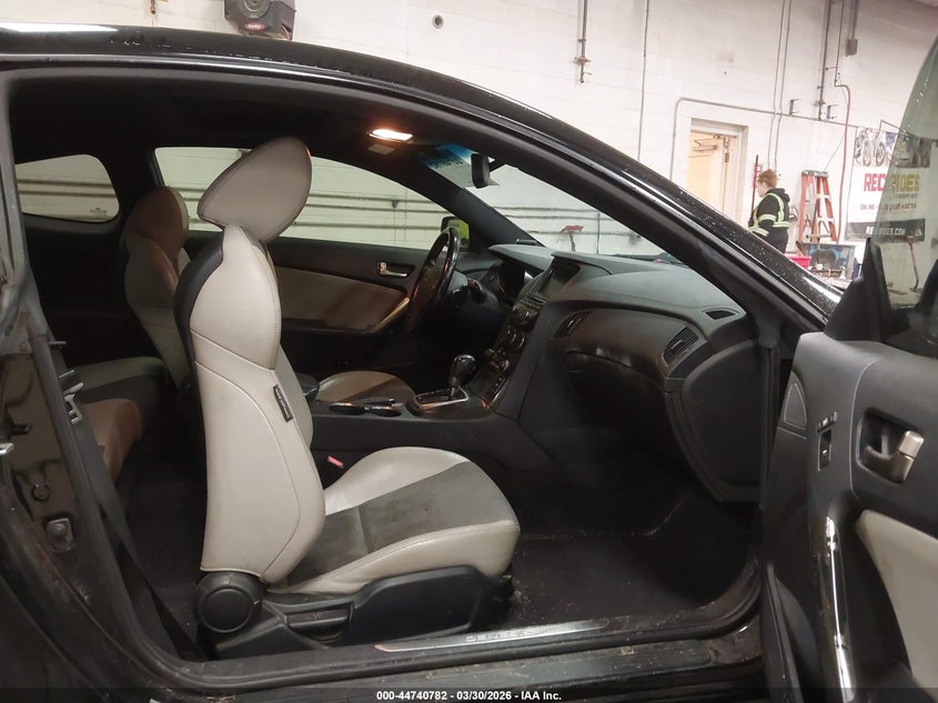 2013 Hyundai Genesis 2.0T Premium