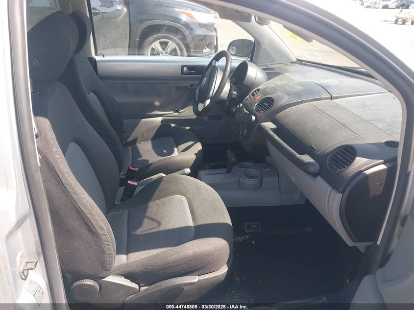 2004 Volkswagen New Beetle Gl