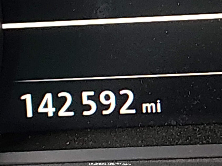 2017 Volkswagen Touareg V6 Wolfsburg Edition VIN: WVGRF7BP4HD005937 Lot: 44740888