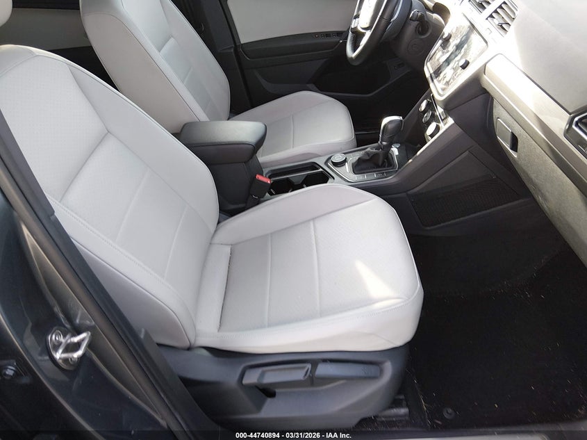 2018 Volkswagen Tiguan 2.0T Se/2.0T Sel