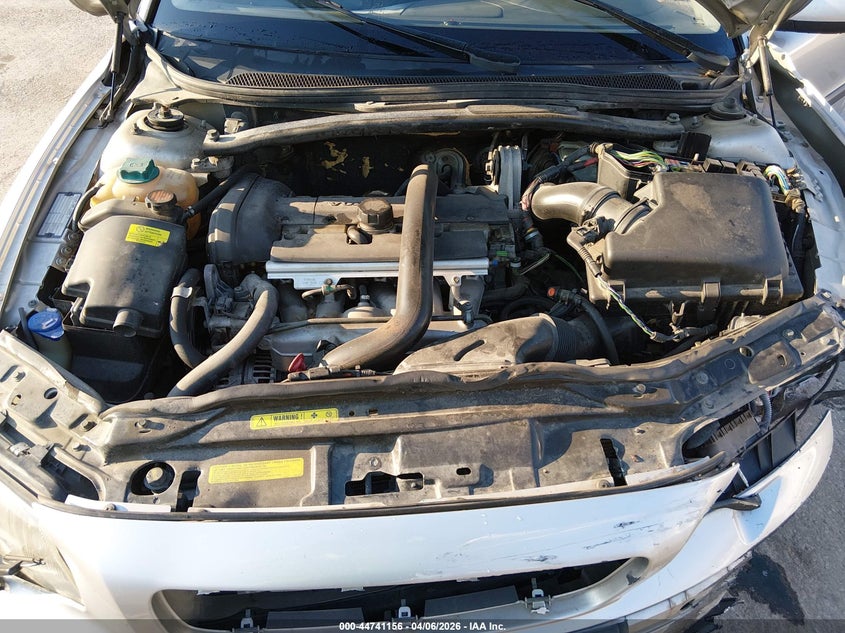 2001 Volvo V70 2.4T VIN: YV1SW58D911023990 Lot: 44741156