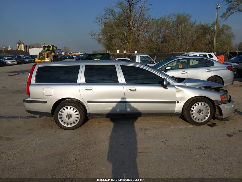2001 Volvo V70 2.4T VIN: YV1SW58D911023990 Lot: 44741156