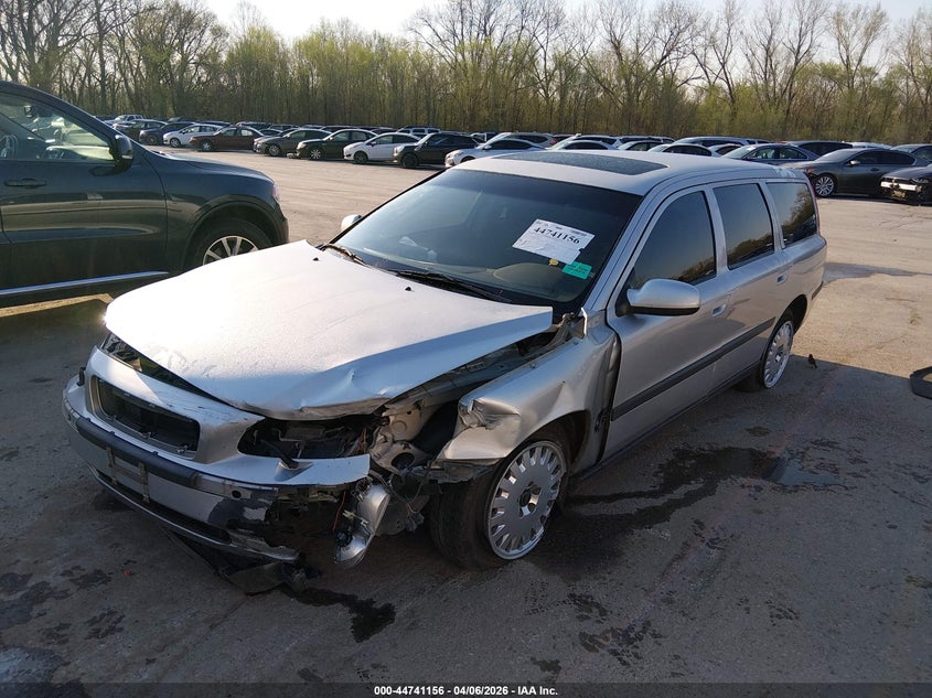 2001 Volvo V70 2.4T VIN: YV1SW58D911023990 Lot: 44741156