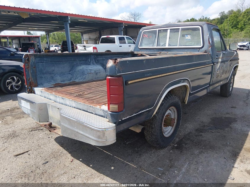 1986 FORD F250 auction photo 4
