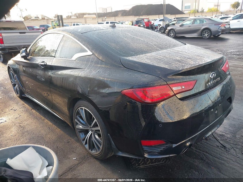 2021 Infiniti Q60 Luxe
