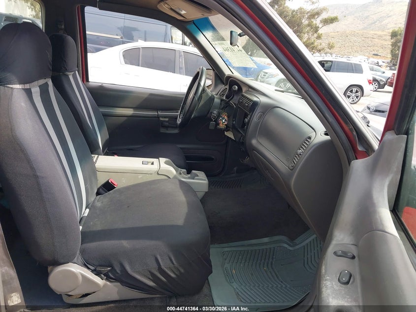 2000 Ford Explorer Sport