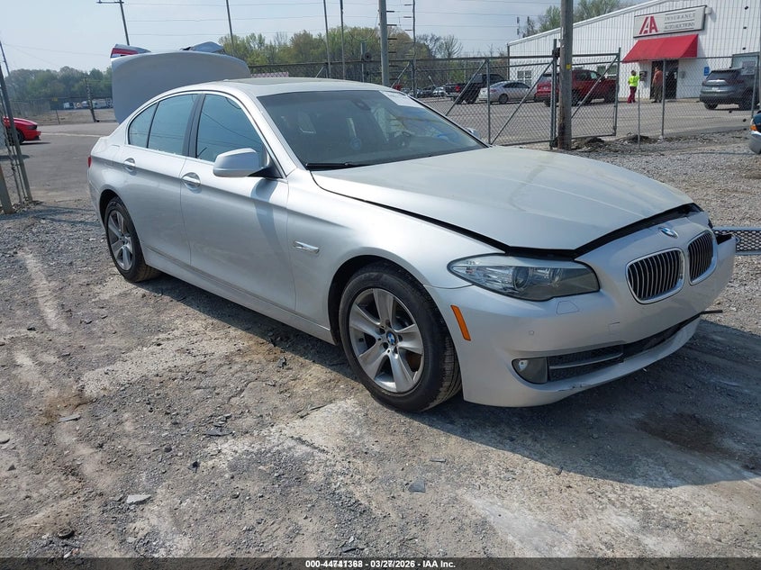 2011 BMW 528I