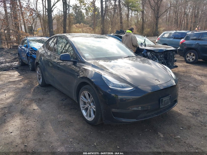 2023 Tesla Model Y Awd/Long Range Dual Motor All-Wheel Drive