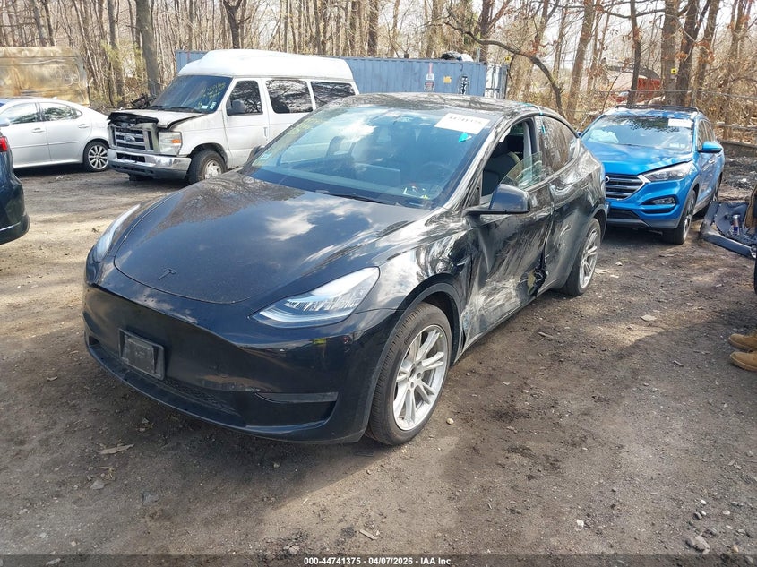 2023 Tesla Model Y Awd/Long Range Dual Motor All-Wheel Drive