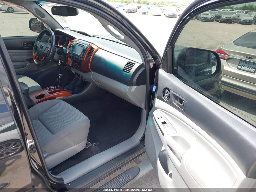 2013 Toyota Tacoma Prerunner V6