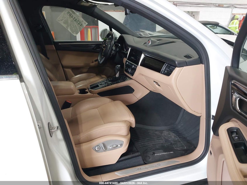 2020 Porsche Macan S