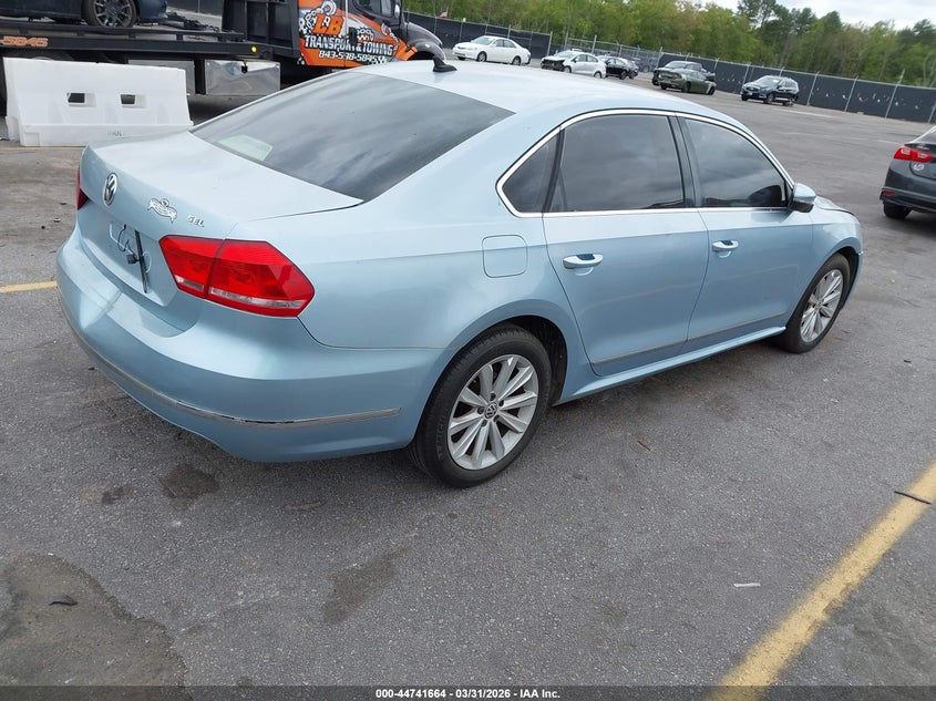 2012 Volkswagen Passat 2.5L Sel