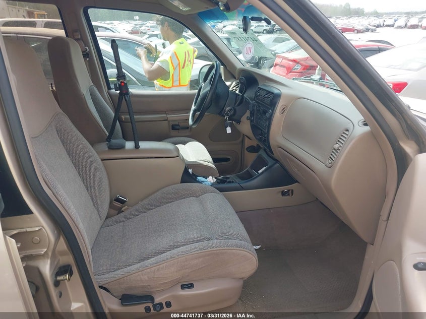 1997 Ford Explorer Eddie Bauer/Limited/Xl/Xlt VIN: 1FMDU34E2VUB87038 Lot: 44741737