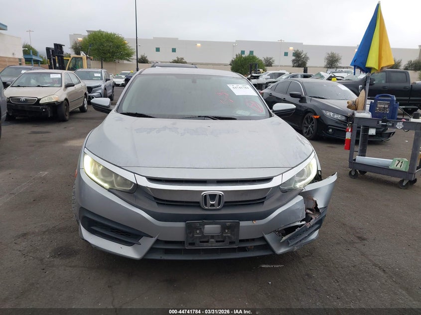 VIN 2HGFC2F57HH562485 2017 HONDA CIVIC LX