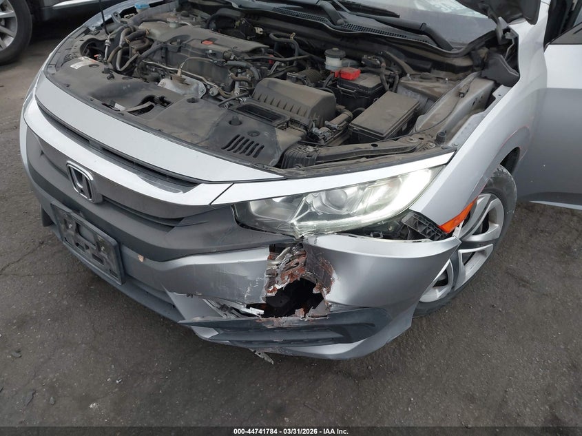 VIN 2HGFC2F57HH562485 2017 HONDA CIVIC LX