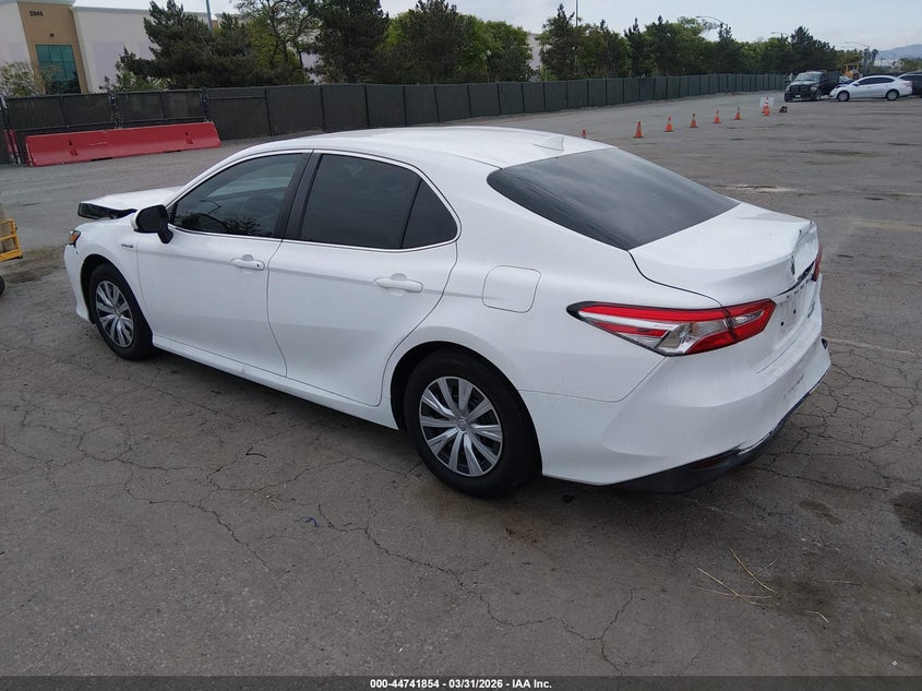 2019 Toyota Camry Hybrid Le