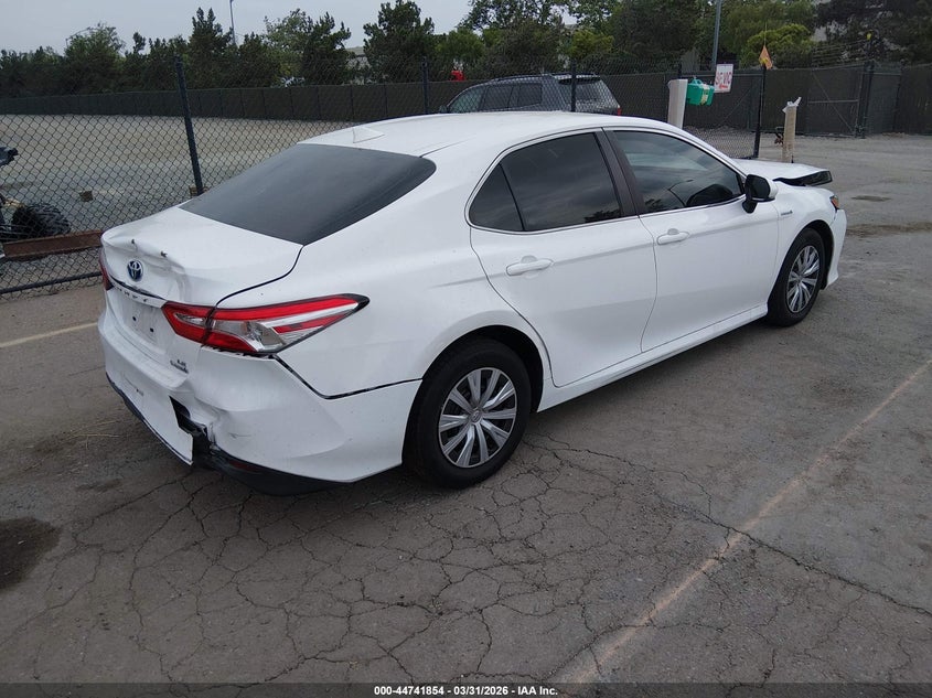 2019 Toyota Camry Hybrid Le