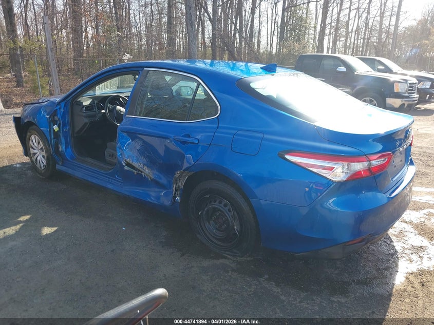 2020 TOYOTA CAMRY auction photo 3
