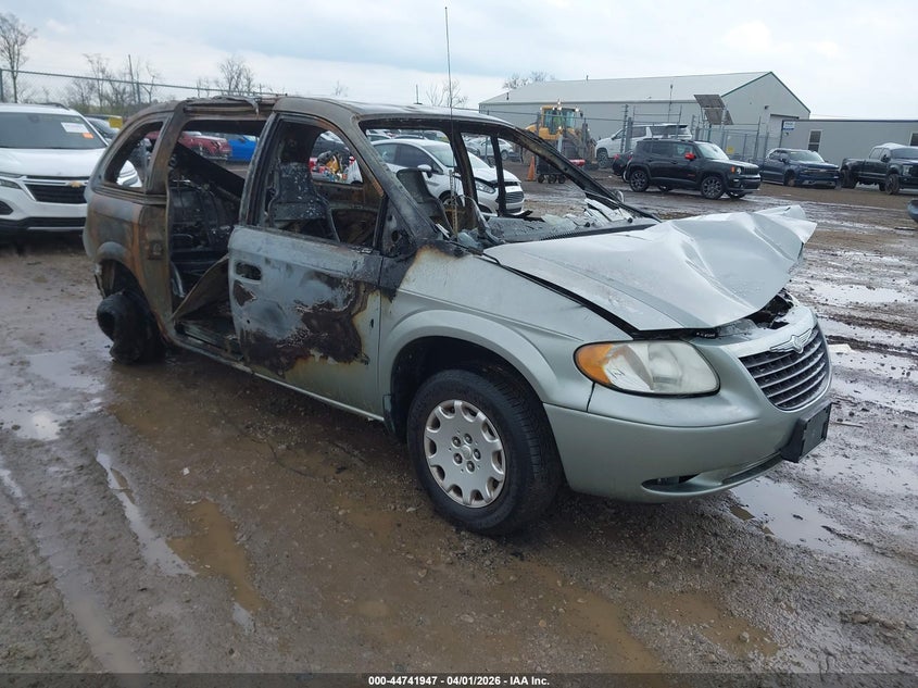 2003 CHRYSLER VOYAGER LX