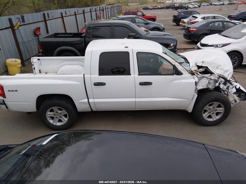 2011 DODGE DAKOTA TRUCK 4.7L V-8 302HP