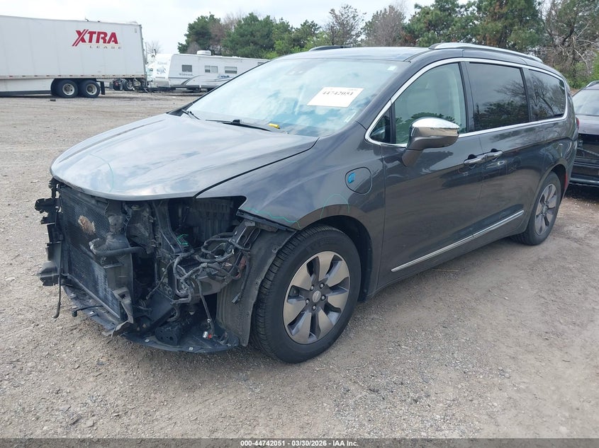2018 Chrysler Pacifica Hybrid Limited