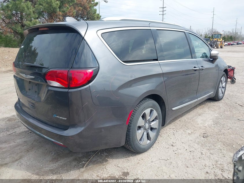2018 Chrysler Pacifica Hybrid Limited