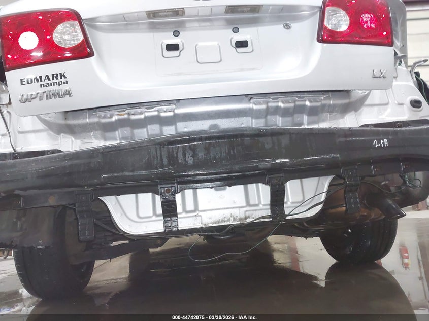 2007 Kia Optima Lx VIN: KNAGE123X75132755 Lot: 44742075