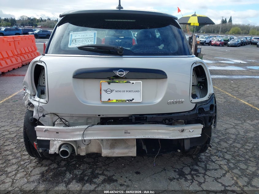 2020 Mini Hardtop Cooper VIN: WMWXR3C03L2M05650 Lot: 44742123