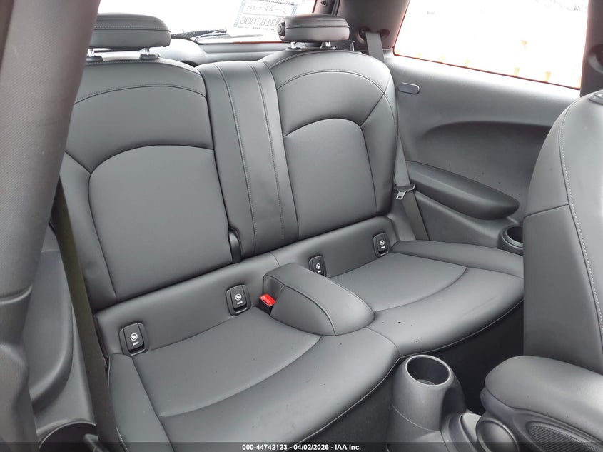 2020 Mini Hardtop Cooper VIN: WMWXR3C03L2M05650 Lot: 44742123