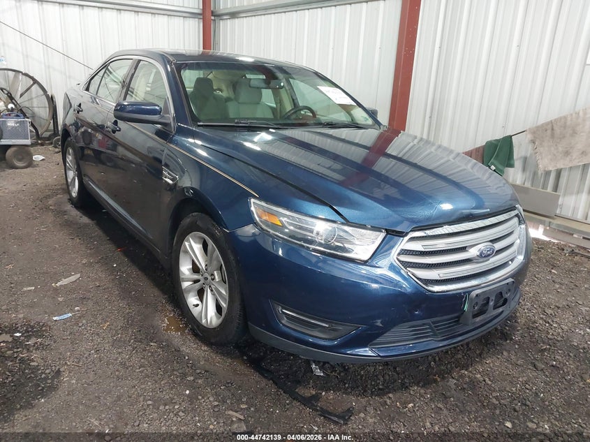2017 Ford Taurus Sel