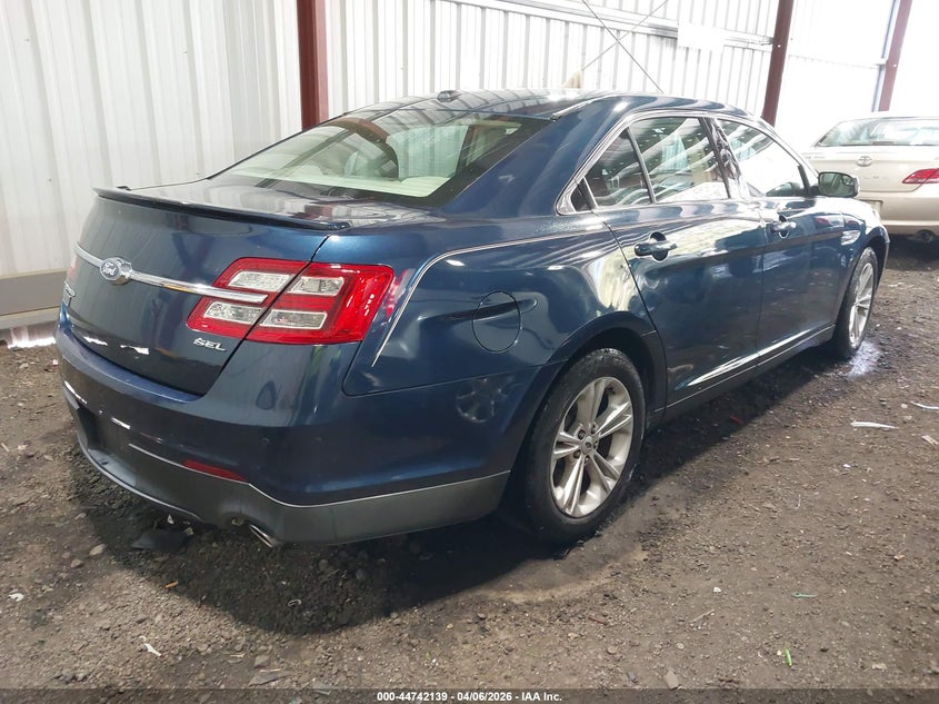 2017 Ford Taurus Sel