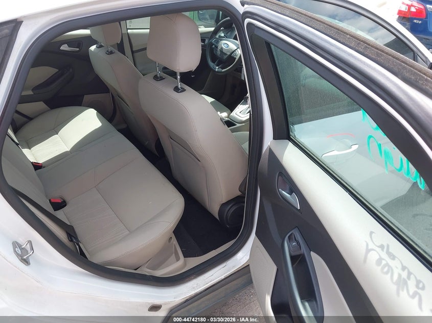 VIN 1FADP3FE0HL276552 2017 FORD FOCUS SE