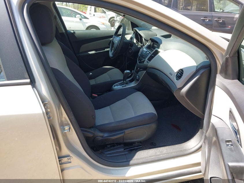 2013 Chevrolet Cruze Ls Auto