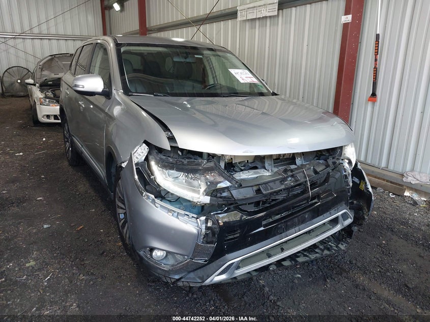 2019 Mitsubishi Outlander Se