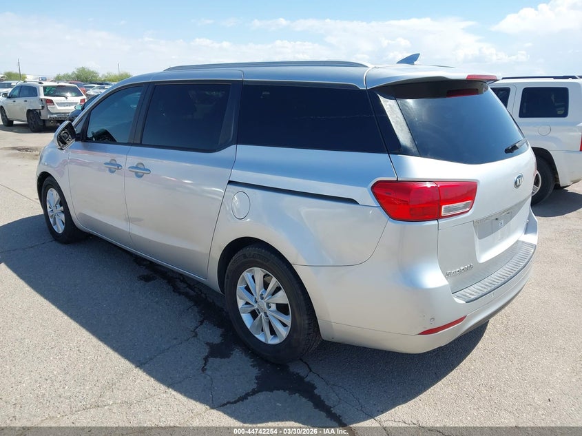 2016 Kia Sedona Lx