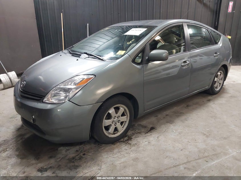 2004 Toyota Prius JTDKB22U040006949 photo 1