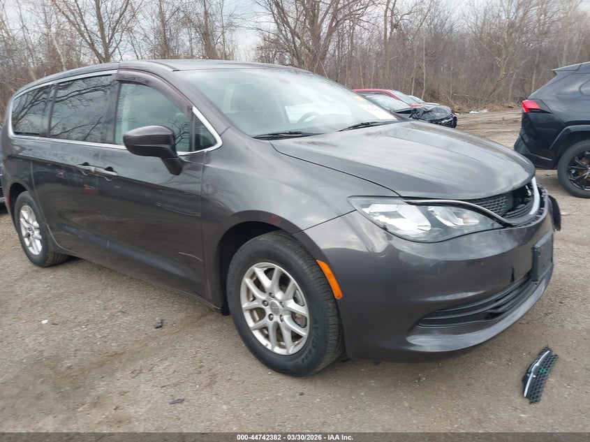 2017 Chrysler Pacifica Touring