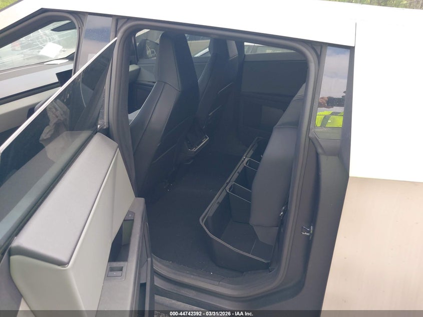 2026 Tesla Cybertruck Premium All-Wheel Drive VIN: 7G2CEHED0TA087827 Lot: 44742392