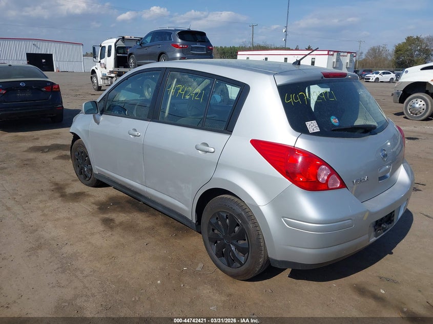 2011 Nissan Versa 1.8S