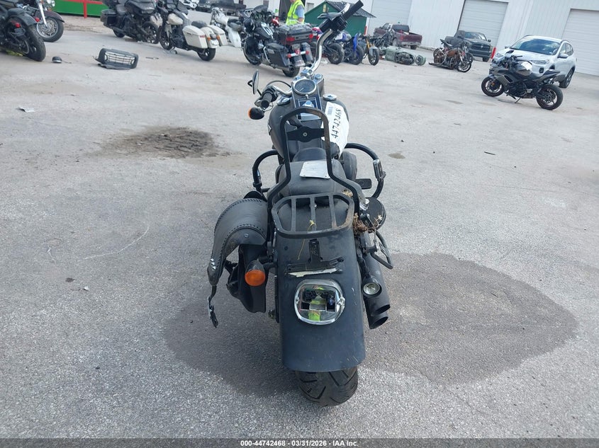 2016 Harley-Davidson Flstfb Fatboy Lo VIN: 1HD1JNV39GC015797 Lot: 44742468