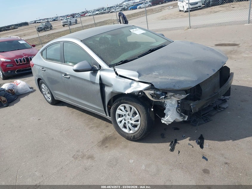 2018 HYUNDAI ELANTRA SE