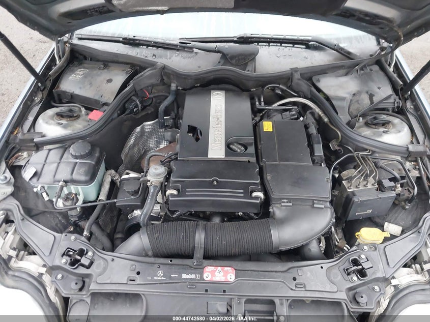 2004 Mercedes-Benz C 230 Kompressor Sport/Sport VIN: WDBRF40J94F502433 Lot: 44742580