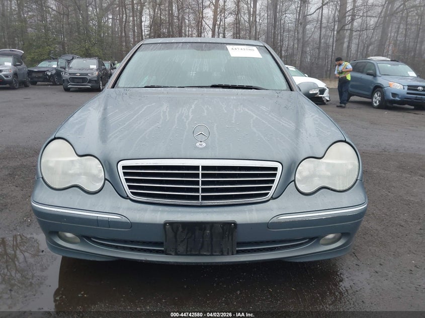 2004 Mercedes-Benz C 230 Kompressor Sport/Sport VIN: WDBRF40J94F502433 Lot: 44742580