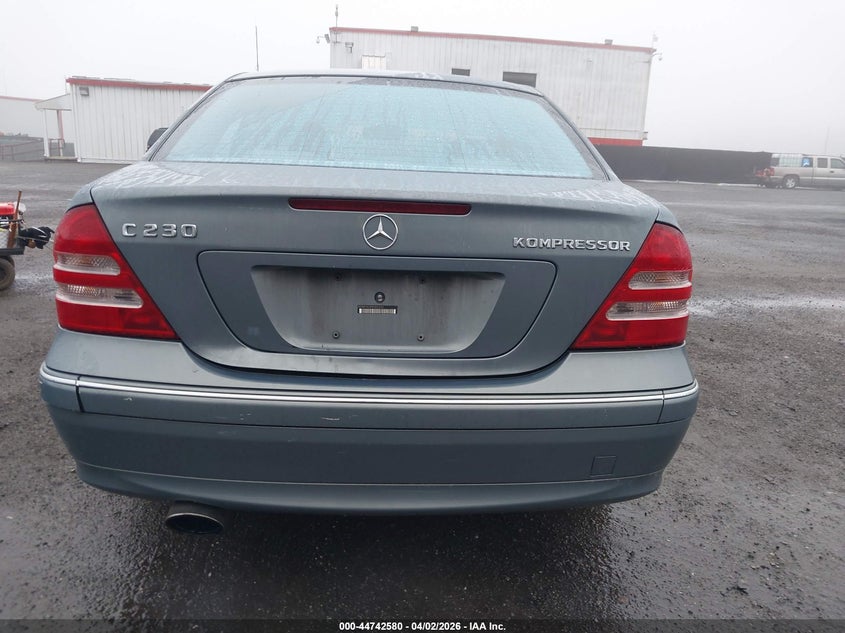 2004 Mercedes-Benz C 230 Kompressor Sport/Sport VIN: WDBRF40J94F502433 Lot: 44742580