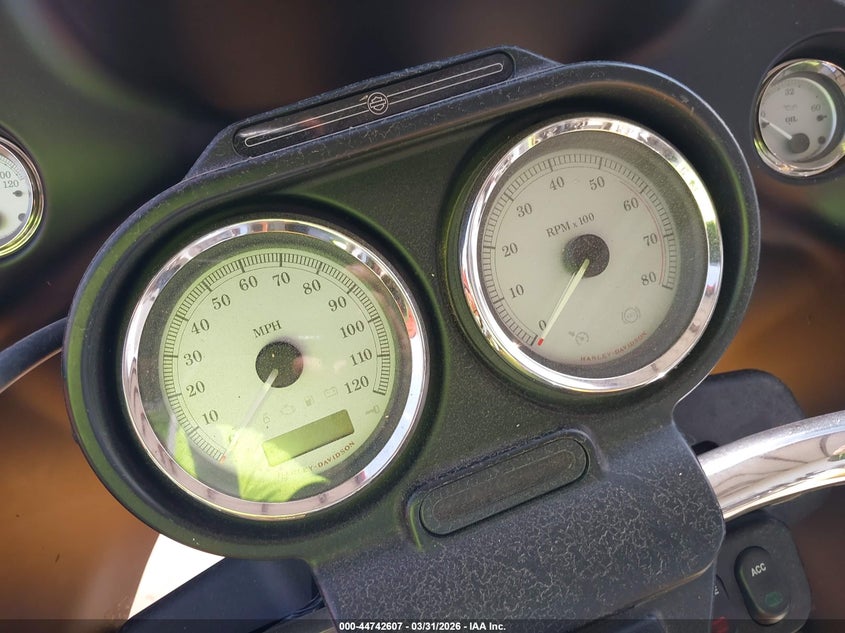 2012 Harley-Davidson Fltrx Road Glide Custom VIN: 1HD1KHM18CB647494 Lot: 44742607