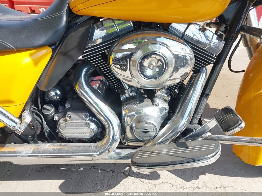 2012 Harley-Davidson Fltrx Road Glide Custom VIN: 1HD1KHM18CB647494 Lot: 44742607