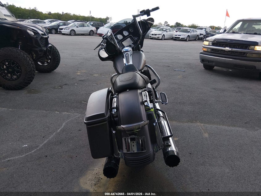 2016 Harley-Davidson Flhxs Street Glide Special VIN: 1HD1KRM18GB644168 Lot: 44742665